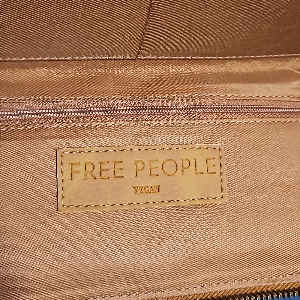 NWT Free People Wallet - Picture 7 of 11
